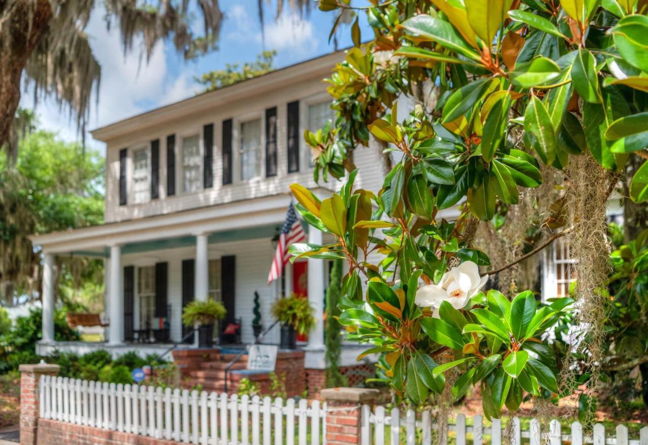 Open Gates Bed & Breakfast Darien Exterior photo